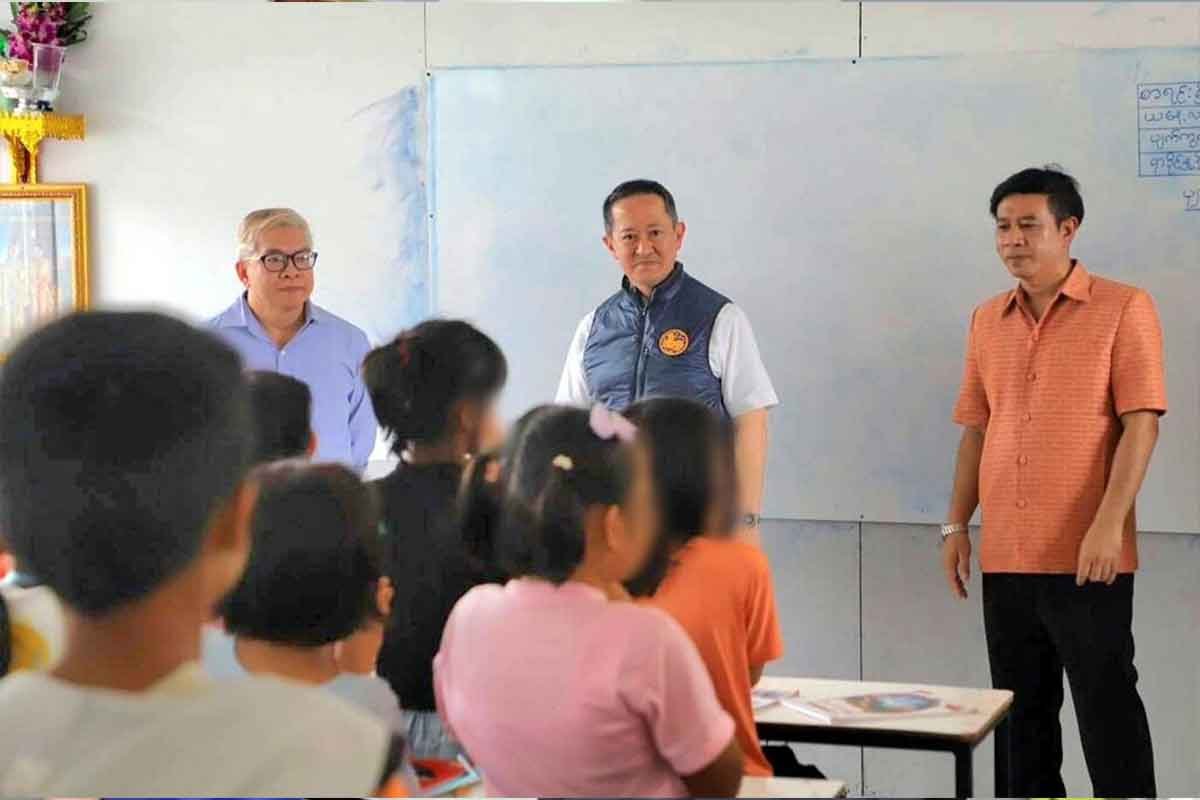 မြန်မာကလေး ၉၀၀ ခန့် စာသင်နေသော မဟာချိုင်ရှိ သင်ကြားရေးစင်တာကို ထိုင်းအာဏာပိုင်များ ဝင်စစ်